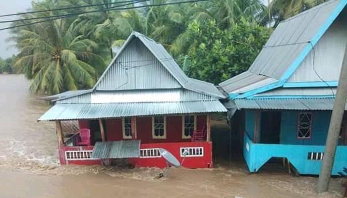 Banjir Sulsel Akibatkan 8 Tewas, 4 Hilang, dan Ribuan Warga Mengungsi