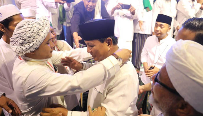 Dihadapan Kiyai dan Ulama Pamekasan, Prabowo Berjanji Akan Jemput Habib Rizieq Syihab