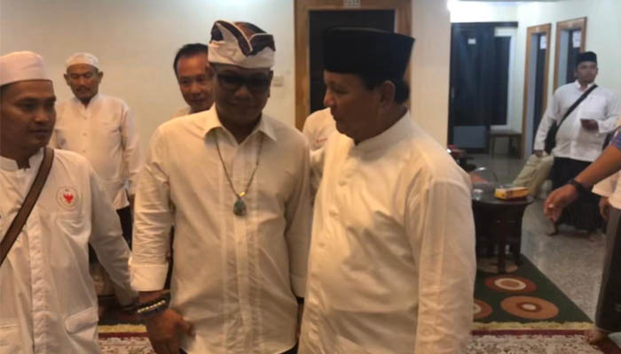 Di Ponpes Riyadlul Jannah, Prabowo Bertemu Kades yang Dipenjara 2 Bulan Karena Mendukungnya