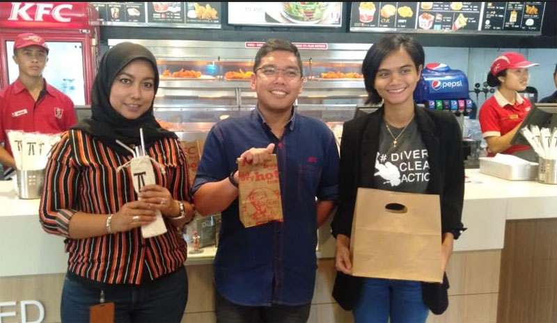 Dimulai dari Bali, KFC Indonesia Terapkan Gerakan Tanpa Kantong Plastik