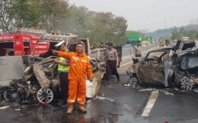 Tragedi Cipularang: 20 Kendaraan Terlibat Kecelakaan, 9 Orang Tewas