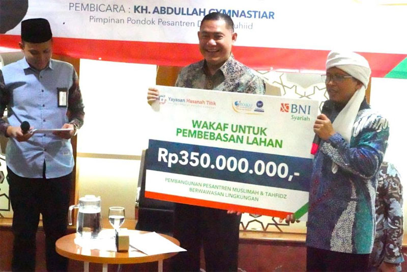 BNI Syariah Ajak Masyarakat Ikut Berpartisipasi dalam Proyek Wakaf