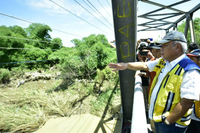 Kunjungi Banjir Brebes, Menteri PUPR Akan Normalisasi Kali Babakan Brebes