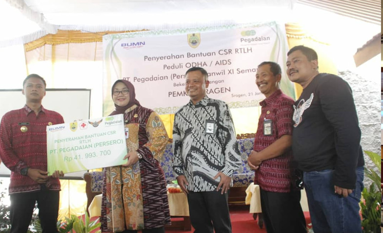 Pegadaian Peduli ODHA di Sragen