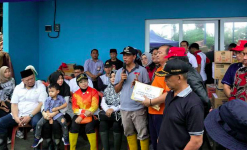 Anak-anak Korban Banjir di Cengkareng Butuh Perlengkapan Sekolah