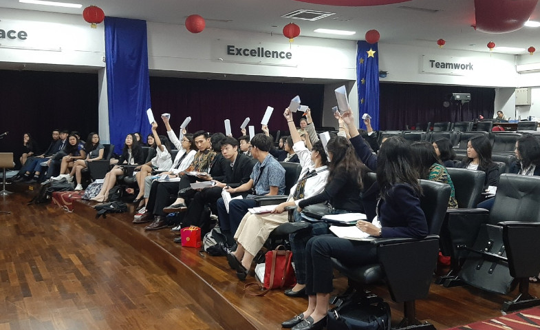 Asah Kemampuan Siswa Berdebat, Siswa-siswi SMA Gelar Event Jakarta Model Parliament