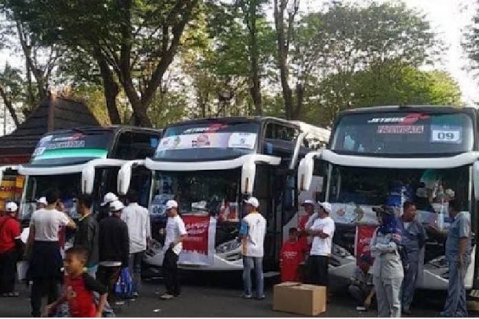 896 Kendaraan ke Luar Jakarta pada Hari Pertama Lebaran