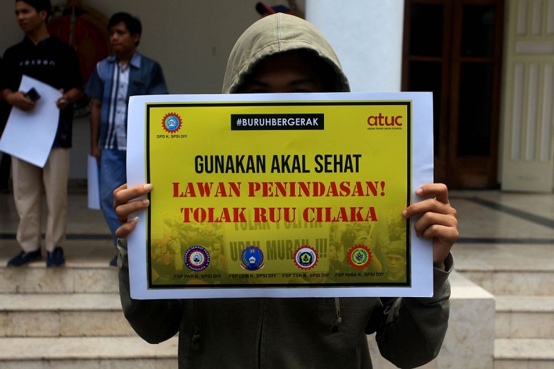 Hari Ini DPR Serahkan Draf Final RUU Cipta Kerja ke Jokowi