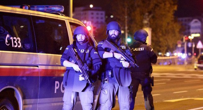 Mendagri Austria Tuding Teroris Islam dalam Serangan di Wina