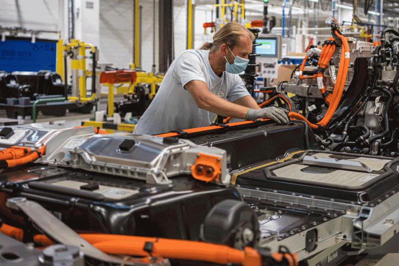 Volvo Genjot Produksi Mobil Listrik hingga Tiga Kali Lipat