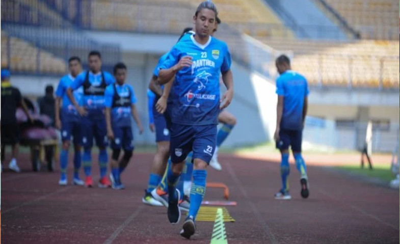 Kim Jeffrey Akhiri Karir dengan Persib