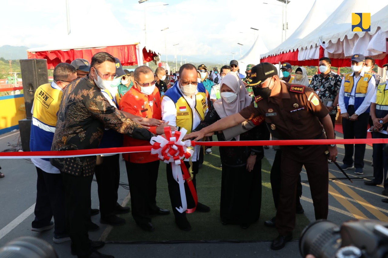 Selesaikan Flyover Pantoloan Guna Tingkatkan Konektivitas KEK Palu