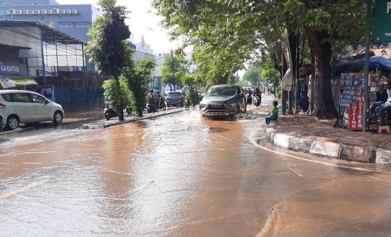 Pipa Air di Kemang Bocor, Pasokan di Jakarta Selatan Terganggu