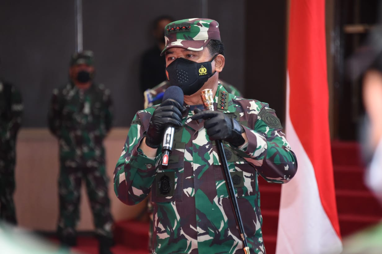 Panglima TNI Cek Penerapan Aplikasi Silacak dan Inarisk di Puskesmas Halim Perdanakusuma