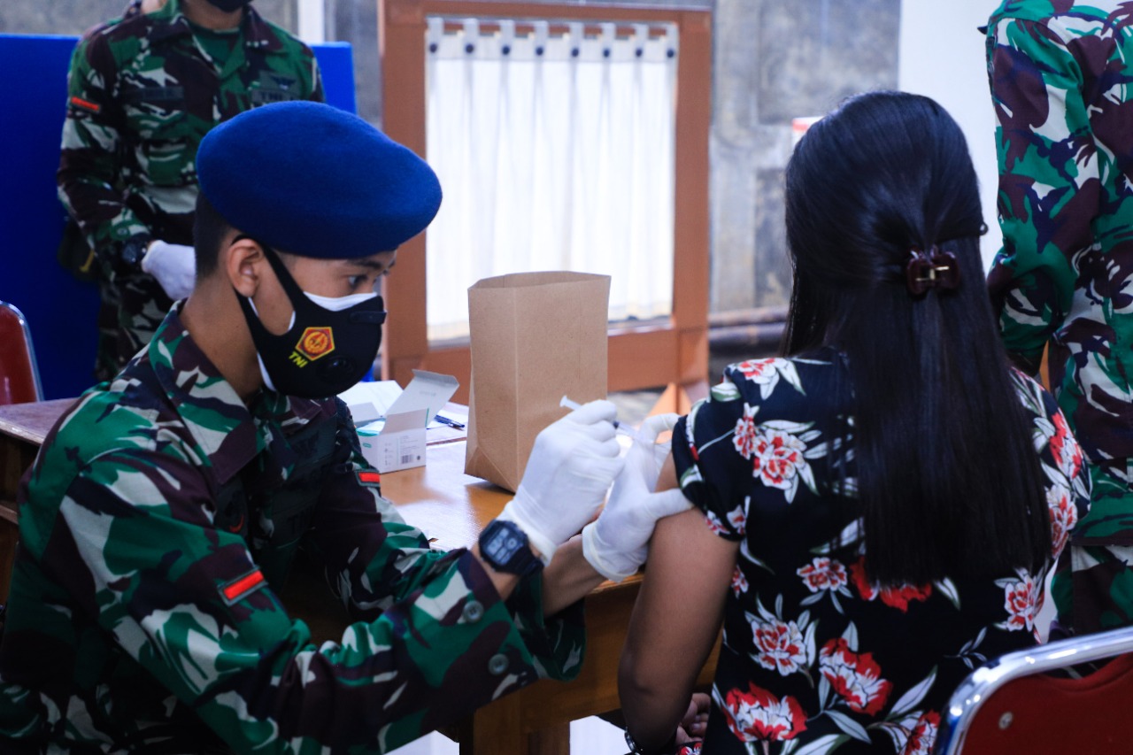 Ini Pesan Panglima TNI Saat Tinjau Program Vaksinasi Indonesia Bangkit Universitas Pancasila