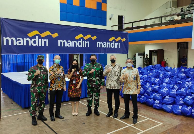 Sembako Bank Mandiri untuk TNI AL