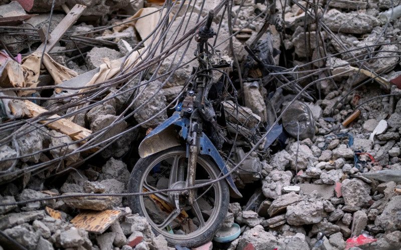 Korban Gempa Haiti Hampir 2.000 Orang