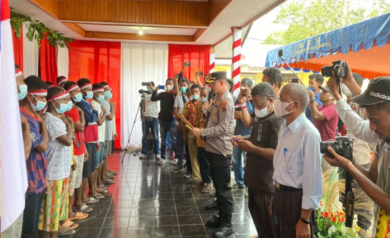 Puluhan Eks Teroris KKB Menyerahkan Diri