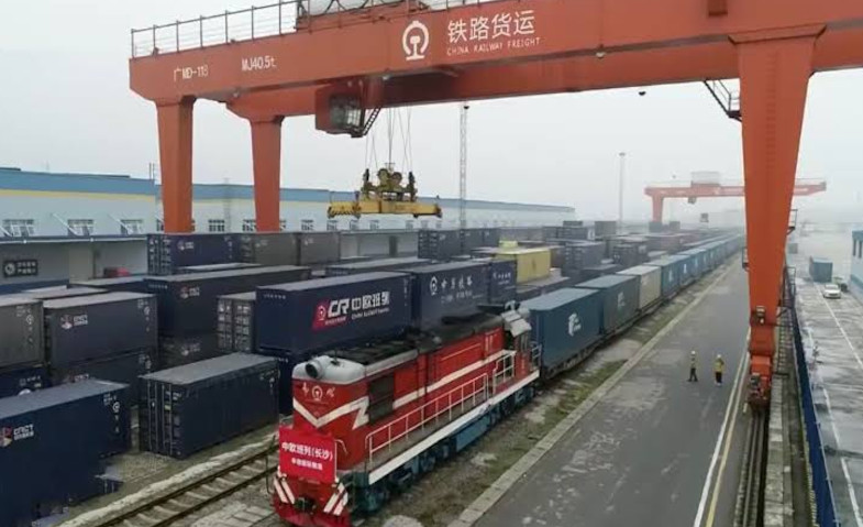 Kereta China Melaju ke Uzbekistan dan Kazakhstan