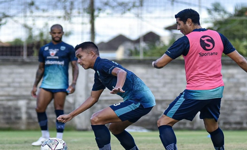 Demi 3 Poin, Persib vs Persipura Bakal Tampil Habis-habisan