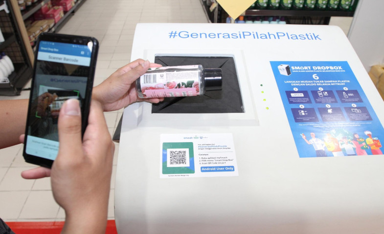 Hanya di Smart Drop Box, Satu Botol Bekas di Hargai Seribu Rupiah!