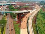 Jalan Tol Serbaraja bakal mendongkrak jalur distribusi daerah penyangga ibu kota Jakarta. (Foto: Kementerian PUPR)