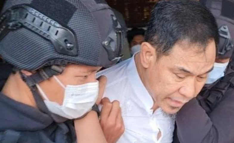 Kasus Terorisme, Munarman Dituntut 8 Tahun Penjara