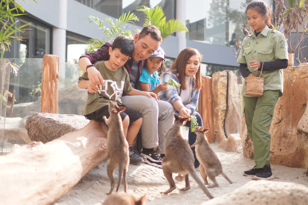 Isi Liburan Sekolah dengan Bermain dan Edukasi di Royal Safari Garden