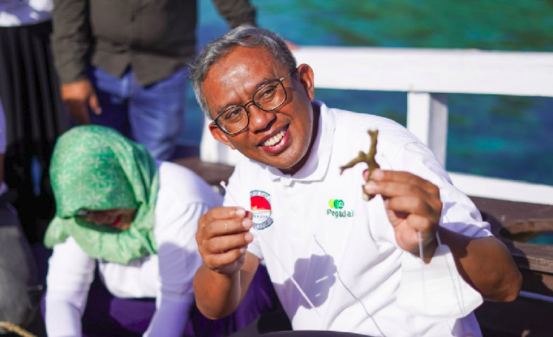 Peringati 2 Dekade Gerakan APU PPT, Pegadaian dan PPATK Gelar Transplantasi Terumbu Karang