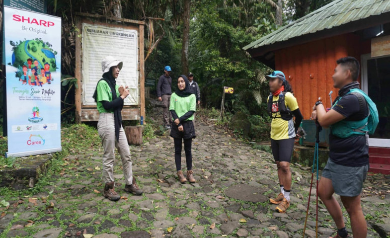 Sharp Implementasikan Konsep CARES Di Berbagai Kegiatan CSR
