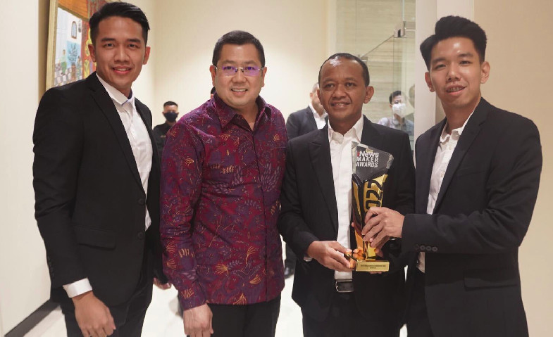 Hubungkan Ribuan Tukang dengan Pekerjaan Lewat Aplikasi, Gravel Raih Special Awards of Outstanding Performance iNews Maker Awards 2022