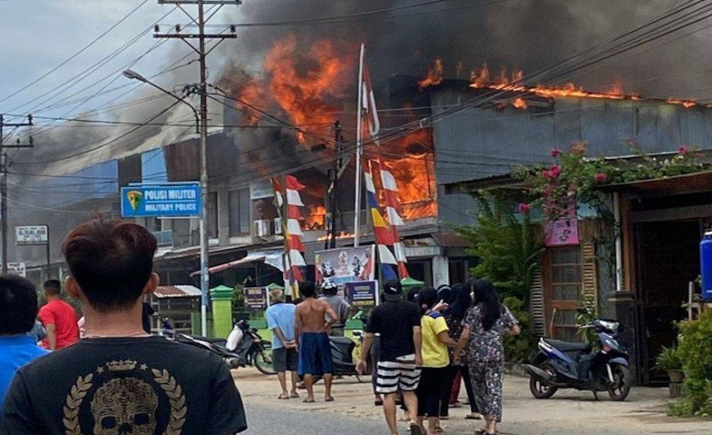 Kebakaran di Pasar Sungai Pinyuh