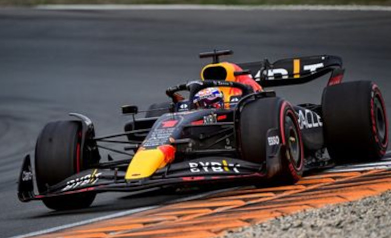 Max Verstappen Lanjutkan Rentetan Kemenangan di Seri Kandang