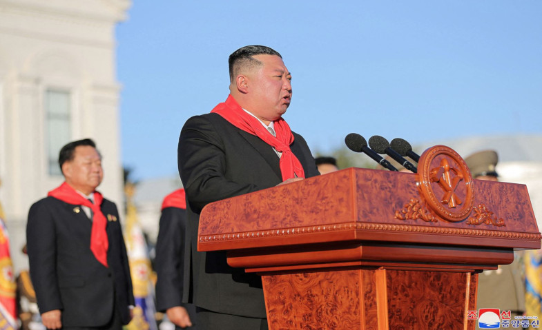 Pimpin China Tiga Periode, Kim Jong-un Beri Selamat ke Xi Jinping