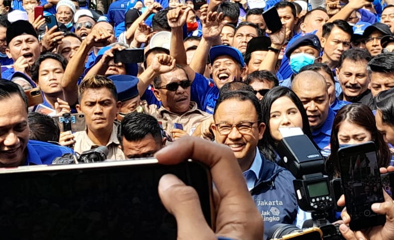 Sambangi Kantor Demokrat, Anies Disambut Kader Demokrat