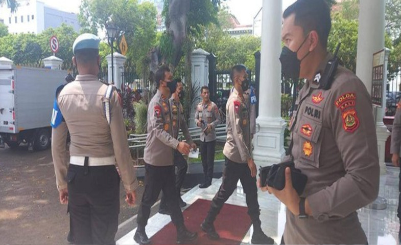 Penampakan Kapolda-Kapolres di Istana Tanpa Tongkat Komando dan Ajudan