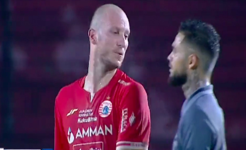 Ini Klarifikasi Diego Michiels terkait Insiden Ludah-Pukul Krmencik