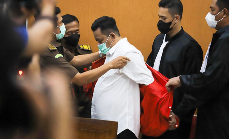 Kuat Ma’ruf dan Ricky Rizal Hari Ini Diperiksa Sebagai Terdakwa