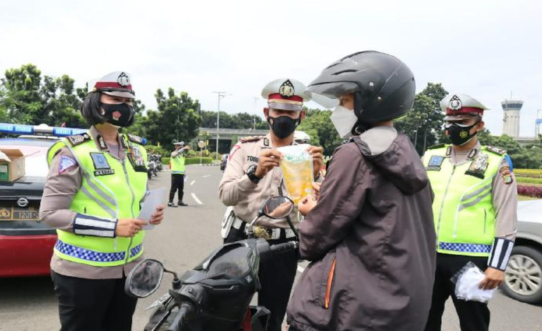 Pengendara Motor di Sanur Bali Tabrak Dua Polisi saat Ada Razia
