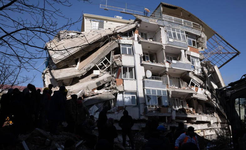 131 Orang Ditetapkan sebagai Tersangka Buntut Runtuhnya Bangunan akibat Gempa