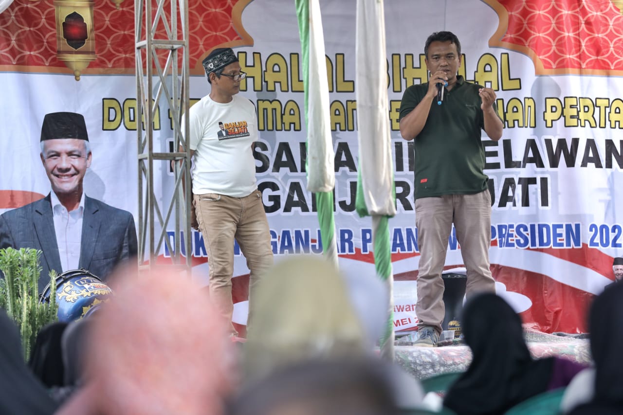 Beri Penyuluhan Tani, Sukarelawan Ganjar Sejati Ajak Warga Budidaya Jamur Pangan