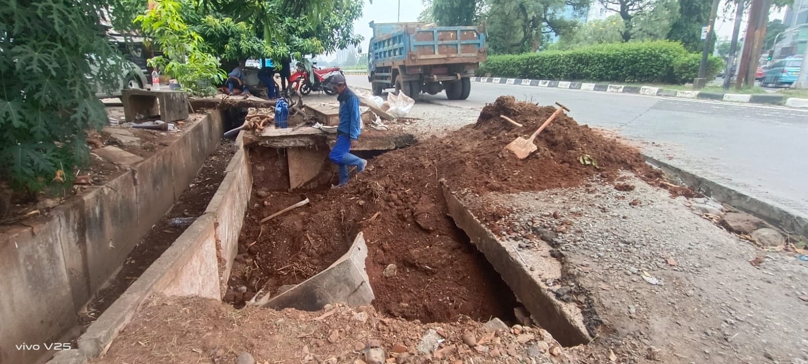 Atasi Genangan di Tiga RW, Pembangunan Crossing Saluran Air di Jalan RA Kartini dan Ciputat Raya Digeber