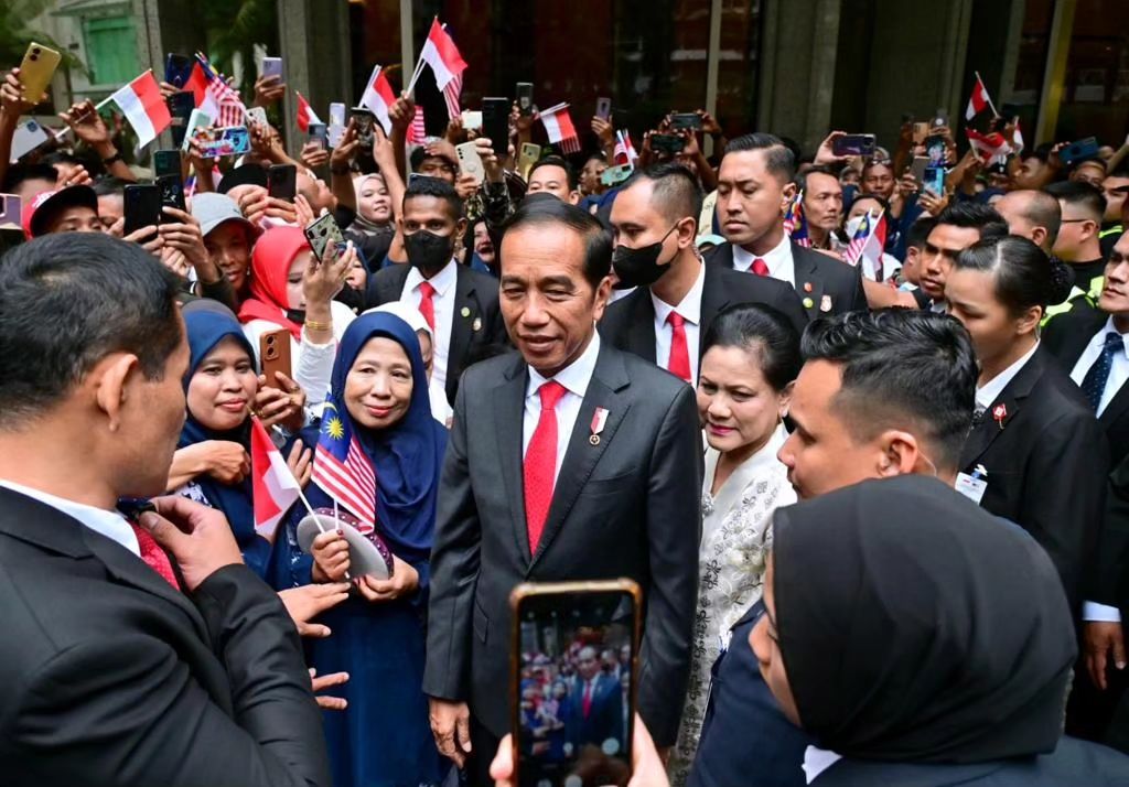 Hari Kedua di Malaysia, Jokowi akan Bertemu Perdana Menteri hingga Raja Malaysia