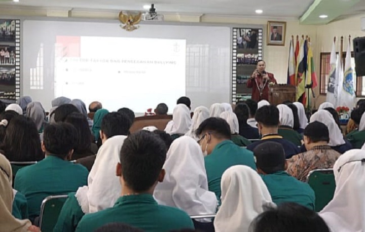 Jaksa Masuk Sekolah, Ratusan Pelajar se-Jaksel Dididik Sadar Hukum