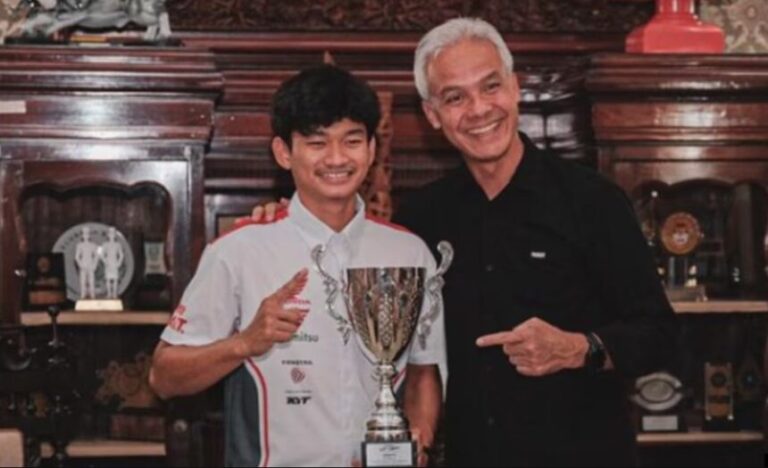 Arbi Aditama Pembalap Purworejo Juara Junior GP di Barcelona Temui Ganjar