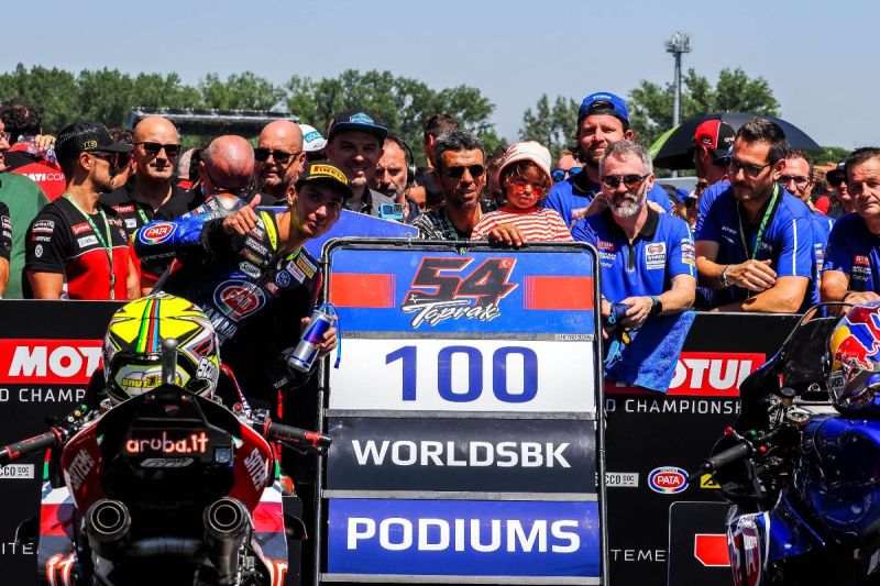 Toprak Razgatlioglu Rayakan Podium ke-100 di WSBK