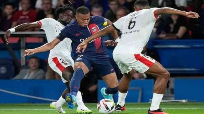 Nice Bungkam PSG di Stadion Parc des Princes, 3-2