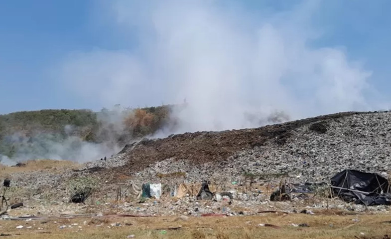 Damkar Perpanjang Masa Tanggap Darurat di TPA Jatibarang