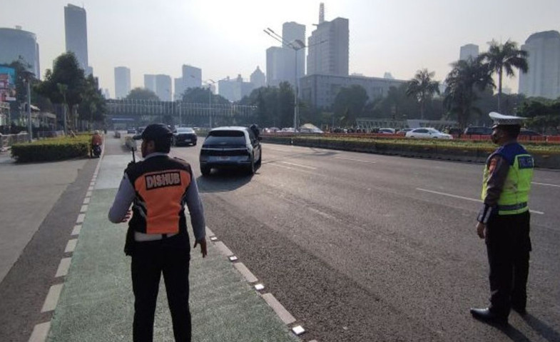 Selama KTT ASEAN, Polisi Berlakukan Sistem Buka Tutup di Jalan Sudirman