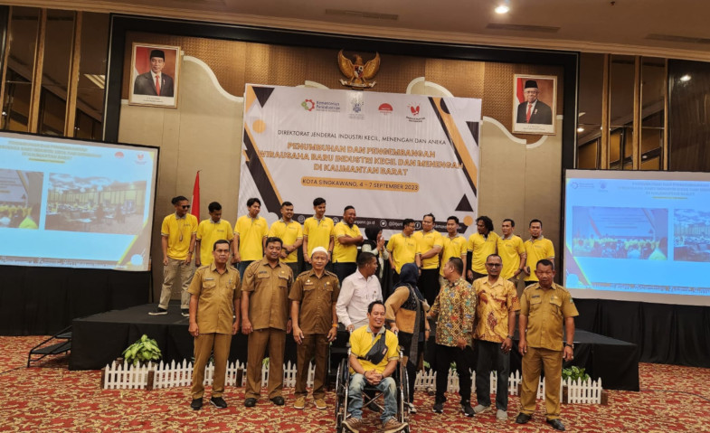Kolaborasi Kemenperin dengan Komisi VII DPR RI, Dinas Kota Singkawang dan Kab. Bengkayang Kembangkan WUB IKM Kalimantan Barat